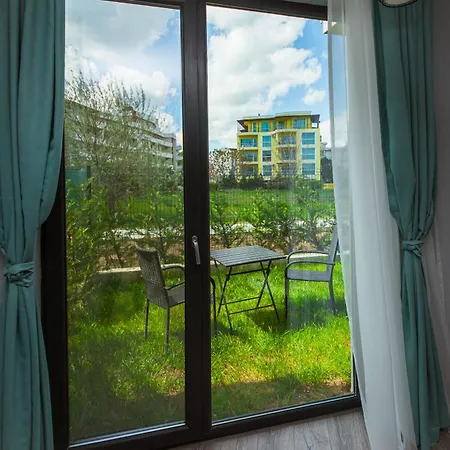 Apartmán Athmospherevillaema