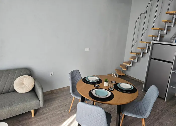 Athmospherevillaema *