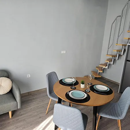 Athmospherevillaema *