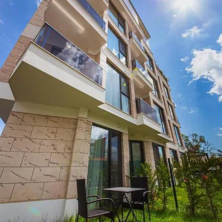 Athmospherevillaema *