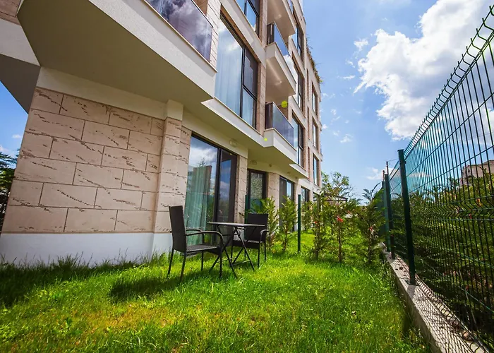 Athmospherevillaema *